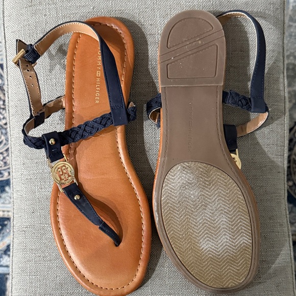 Tommy Hilfiger Women's Black Sandals - Picture 2 of 2